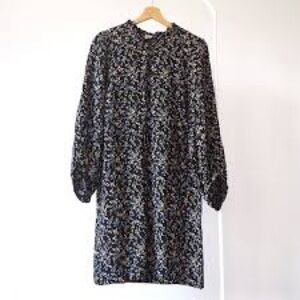 Black and White Floral Long Sleeve Dress